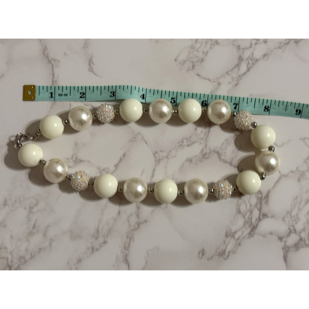 Vintage‎ Glam Chunky Faux Pearl Necklace with Rhinestone Bead Accent - Picture 4 of 4